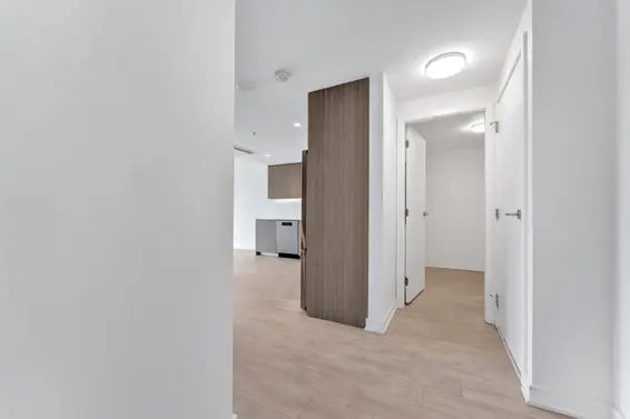 408 1471 Hunter Street, North Vancouver For Sale - image 2