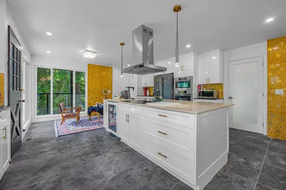 4621 Caulfeild Drive, West Vancouver For Sale - image 13
