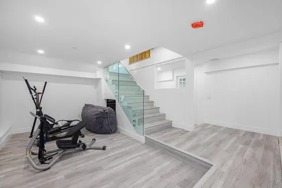 4621 Caulfeild Drive, West Vancouver For Sale - image 22