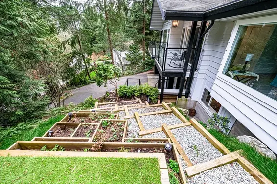4621 Caulfeild Drive, West Vancouver For Sale - image 38
