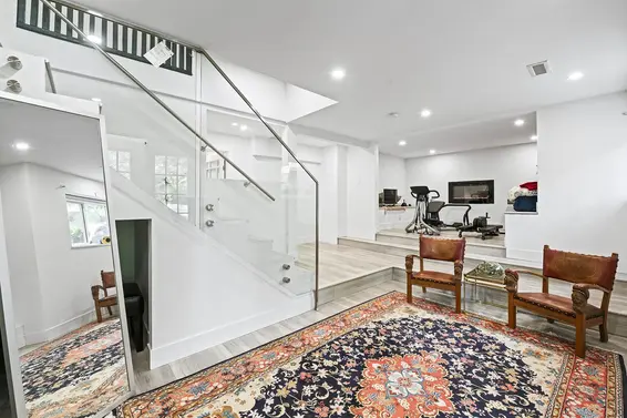 4621 Caulfeild Drive, West Vancouver For Sale - image 4