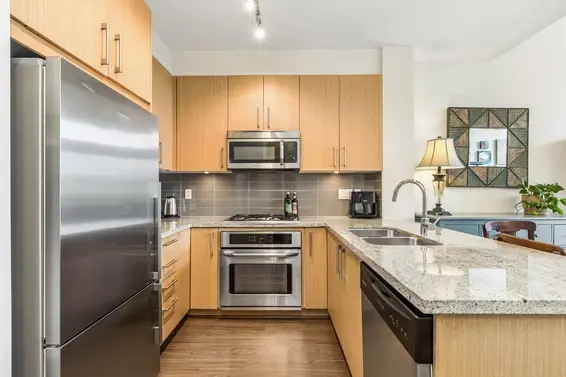 404 159 West 22nd Street, North Vancouver For Sale - image 10