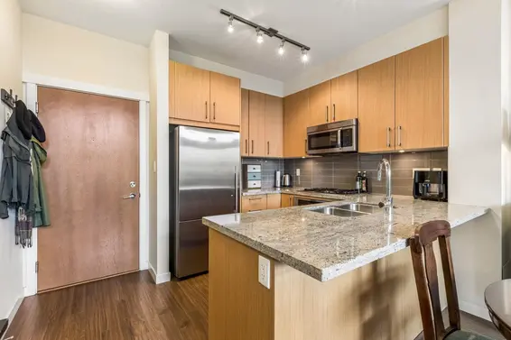 404 159 West 22nd Street, North Vancouver For Sale - image 11