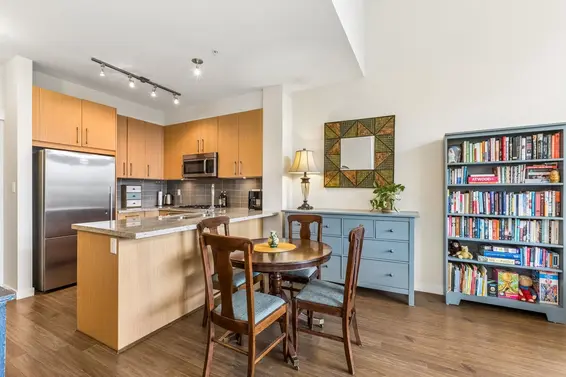 404 159 West 22nd Street, North Vancouver For Sale - image 7