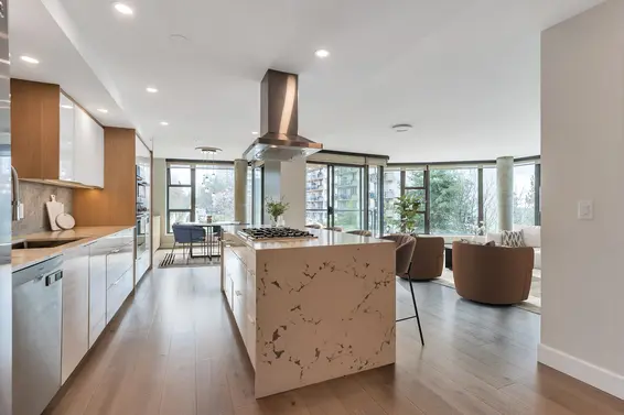 304 683 Victoria Park, North Vancouver For Sale - image 4