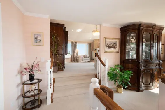 4228 Rockridge Crescent, West Vancouver For Sale - image 8