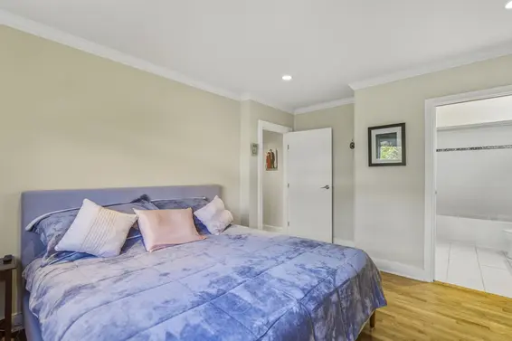715 Kilkeel Place, North Vancouver For Sale - image 13