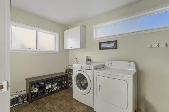 715 Kilkeel Place, North Vancouver For Sale - image 17