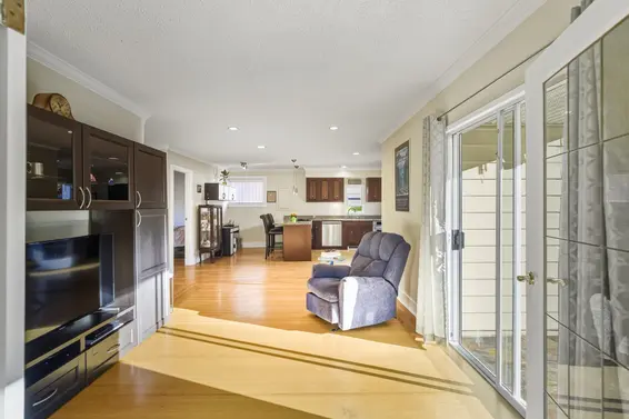 715 Kilkeel Place, North Vancouver For Sale - image 6