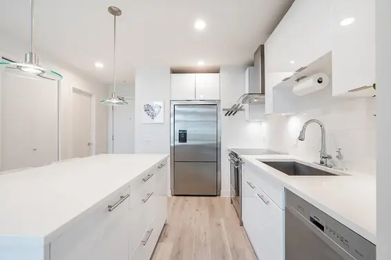 606 733 West 3rd Street, North Vancouver For Sale - image 7
