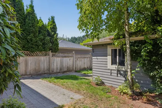 6339 Douglas Street, West Vancouver For Sale - image 36