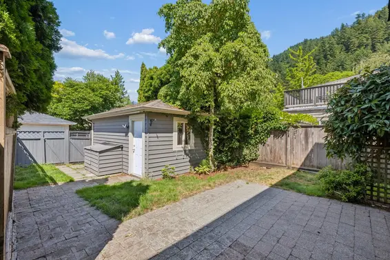 6339 Douglas Street, West Vancouver For Sale - image 37