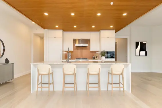 401 6687 Nelson Avenue, West Vancouver For Sale - image 2
