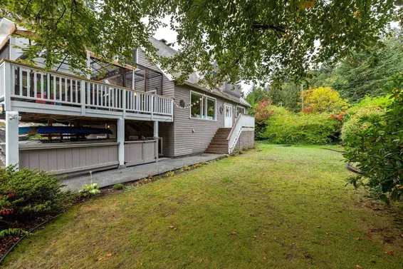 5607 Eagle Harbour Road, West Vancouver For Sale - image 2