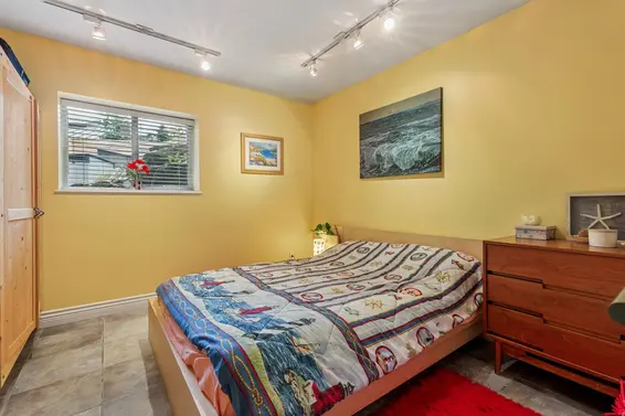 5607 Eagle Harbour Road, West Vancouver For Sale - image 34