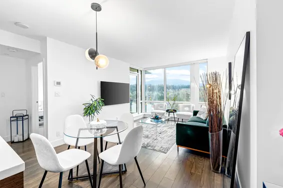 1401 1550 Fern Street, North Vancouver For Sale - image 2