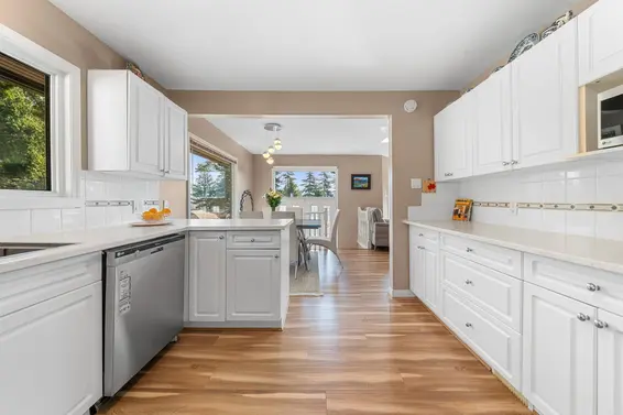 1025 Beaufort Road, North Vancouver For Sale - image 6