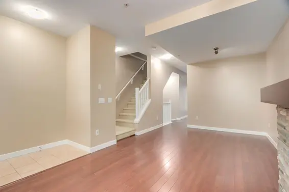 319 East 15 Street, North Vancouver For Sale - image 10