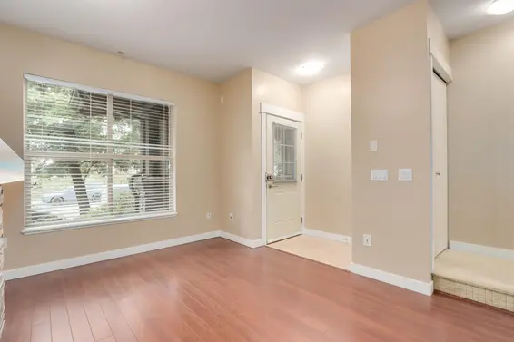 319 East 15 Street, North Vancouver For Sale - image 14