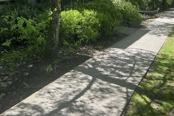 319 East 15 Street, North Vancouver For Sale - image 2