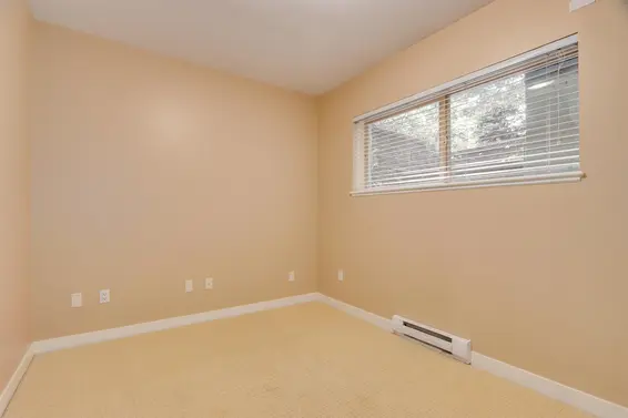 319 East 15 Street, North Vancouver For Sale - image 8