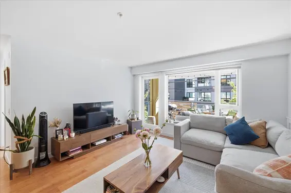 102 221 East 3rd Street, North Vancouver For Sale - image 4
