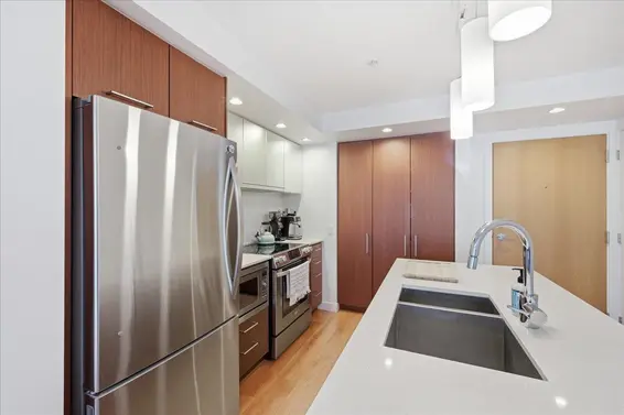 102 221 East 3rd Street, North Vancouver For Sale - image 7