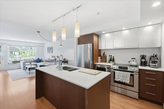 102 221 East 3rd Street, North Vancouver For Sale - image 9