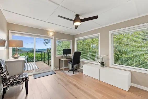 1103 Cloverley Street, North Vancouver For Sale - image 14