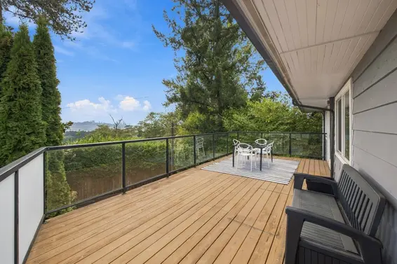 1103 Cloverley Street, North Vancouver For Sale - image 25