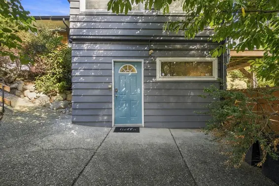 1103 Cloverley Street, North Vancouver For Sale - image 27