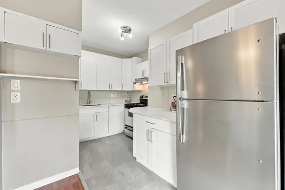 1103 Cloverley Street, North Vancouver For Sale - image 34
