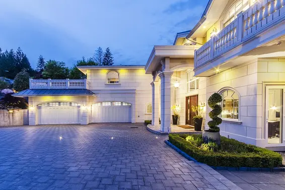 890 Kenwood Road, West Vancouver For Sale - image 2