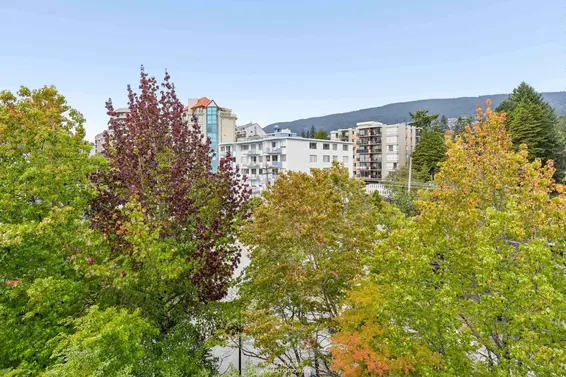 603 588 16th Street, West Vancouver For Sale - image 15