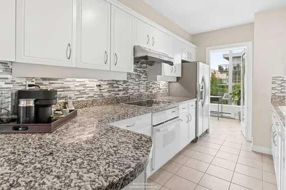 603 588 16th Street, West Vancouver For Sale - image 18