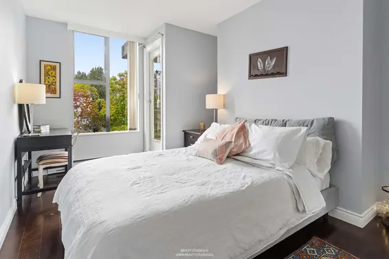 603 588 16th Street, West Vancouver For Sale - image 23