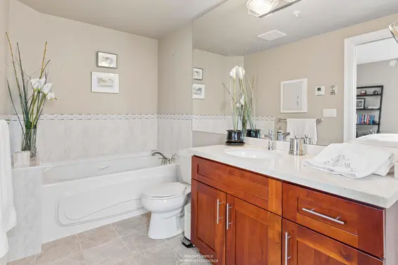 603 588 16th Street, West Vancouver For Sale - image 31