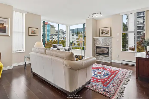 603 588 16th Street, West Vancouver For Sale - image 9