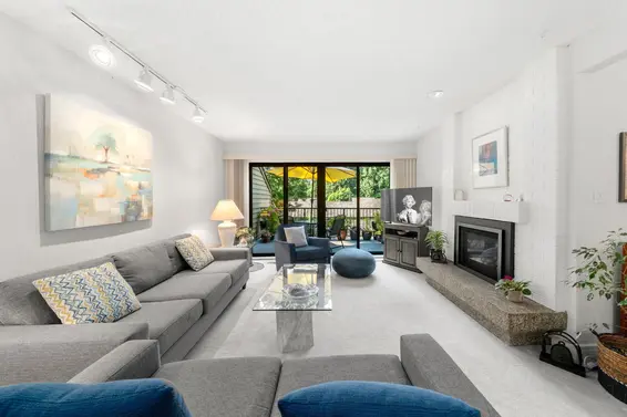 826 Frederick Road, North Vancouver For Sale - image 3