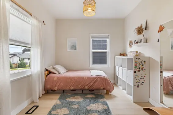 737-745 St. Andrews Avenue, North Vancouver For Sale - image 11