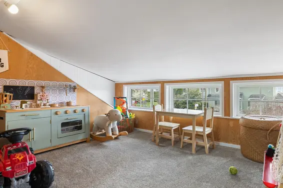 737-745 St. Andrews Avenue, North Vancouver For Sale - image 16