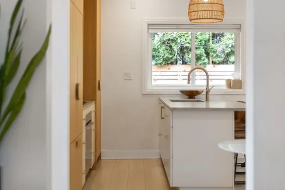 737-745 St. Andrews Avenue, North Vancouver For Sale - image 2