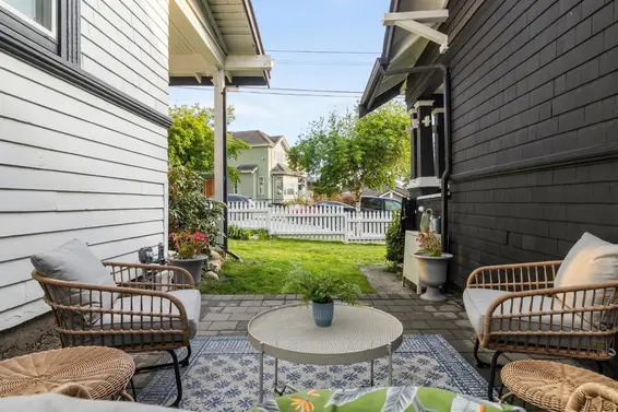 737-745 St. Andrews Avenue, North Vancouver For Sale - image 22