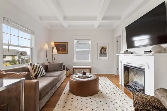 737-745 St. Andrews Avenue, North Vancouver For Sale - image 25