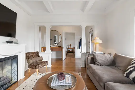 737-745 St. Andrews Avenue, North Vancouver For Sale - image 26