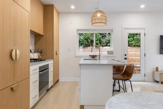 737-745 St. Andrews Avenue, North Vancouver For Sale - image 3