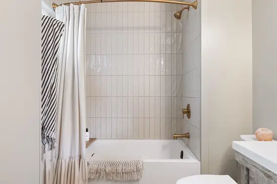 737-745 St. Andrews Avenue, North Vancouver For Sale - image 31