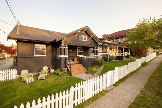 737-745 St. Andrews Avenue, North Vancouver For Sale - image 40