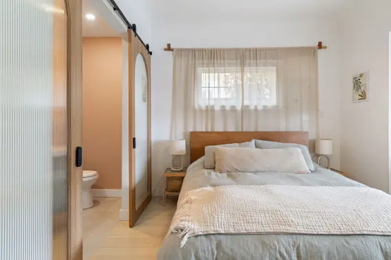 737-745 St. Andrews Avenue, North Vancouver For Sale - image 8