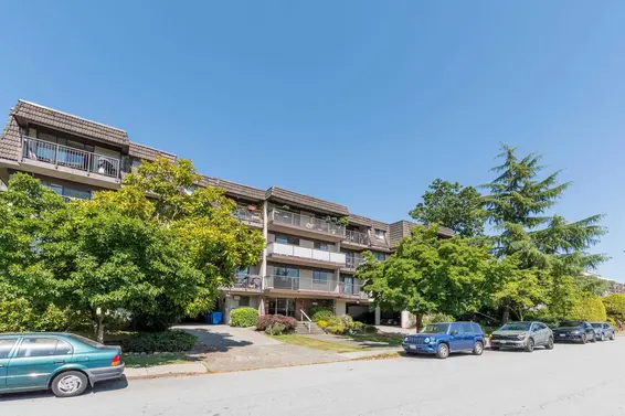 104 252 West 2nd Street, North Vancouver For Sale - image 2